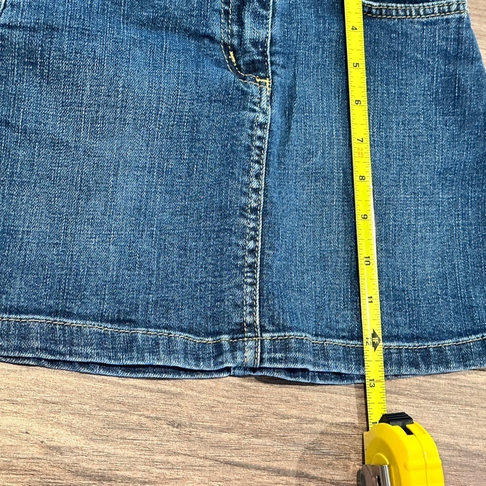 New! Lacoste Girls 8 Denim Jean Skirt with Alligator Detailing on Back Pockets - Picture 9 of 9